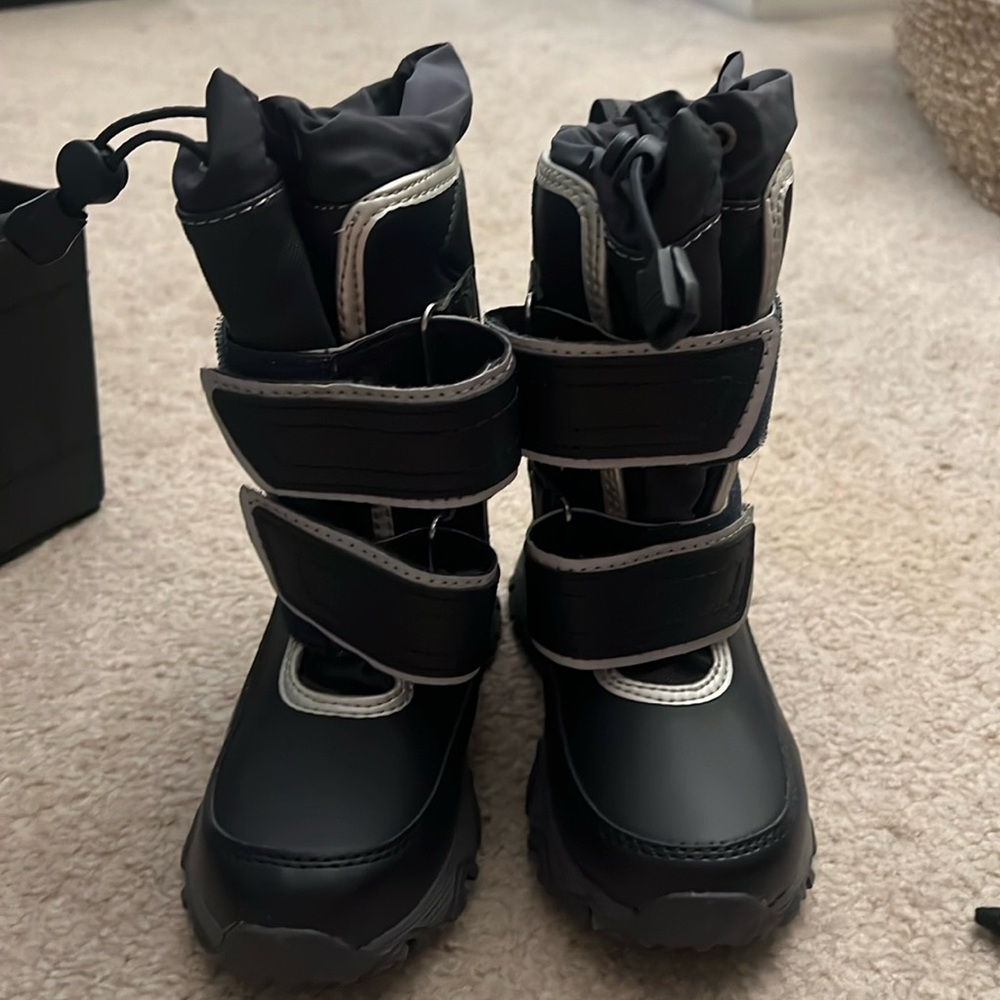 Lands end boots! Brand new